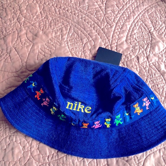 Nike Accessories - Nike SB Grateful Dead Bucket Hat